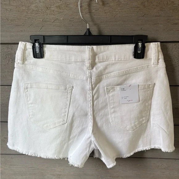 NWT Vigoss White Studded Jean Shorts - Picture 2 of 5